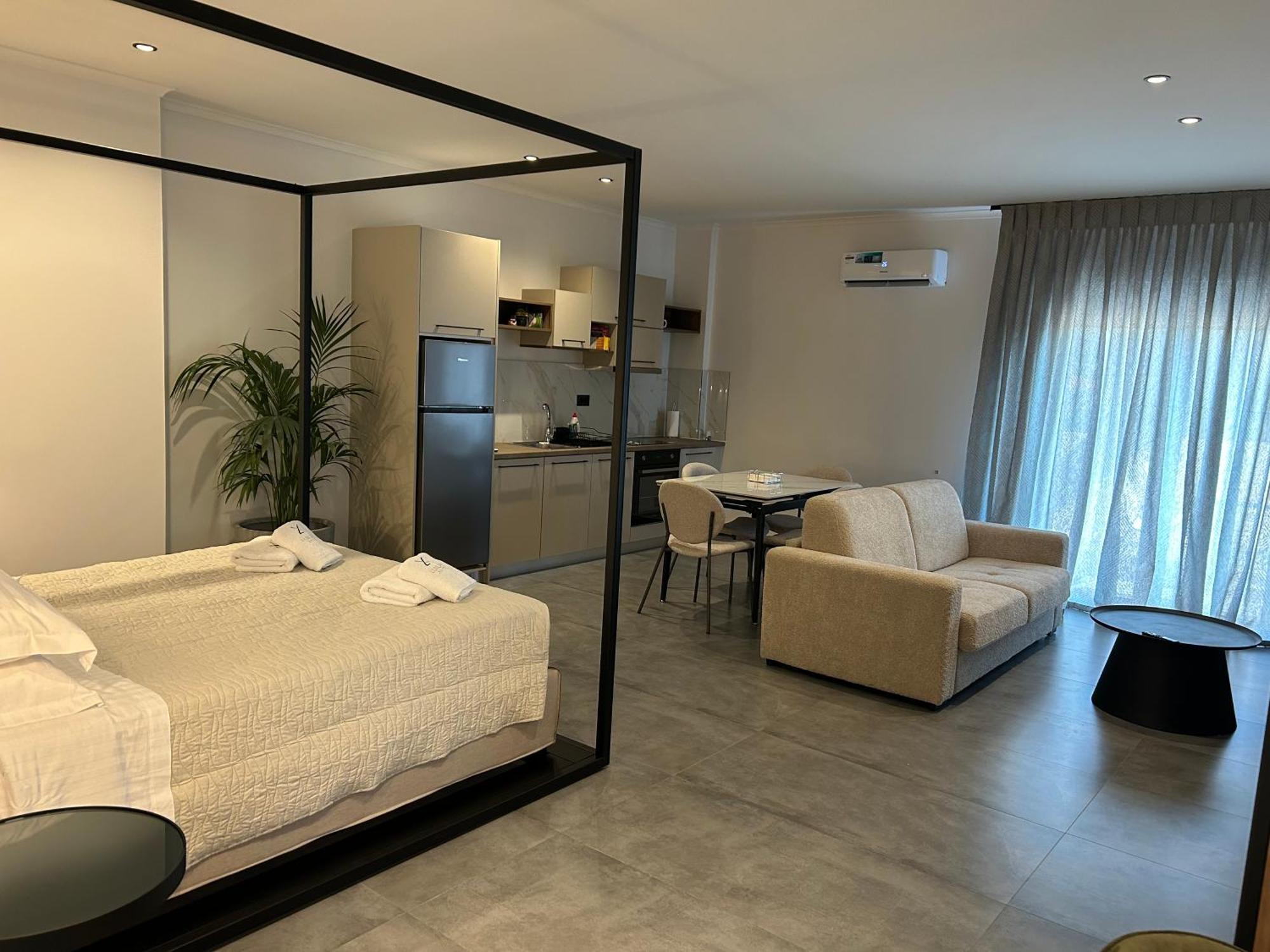 X Luxury Suites Аргостолион Екстериор снимка