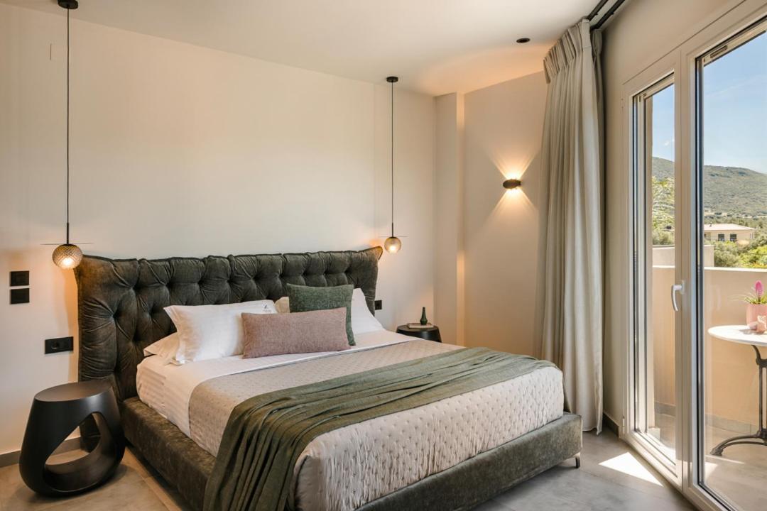 X Luxury Suites Аргостолион Екстериор снимка