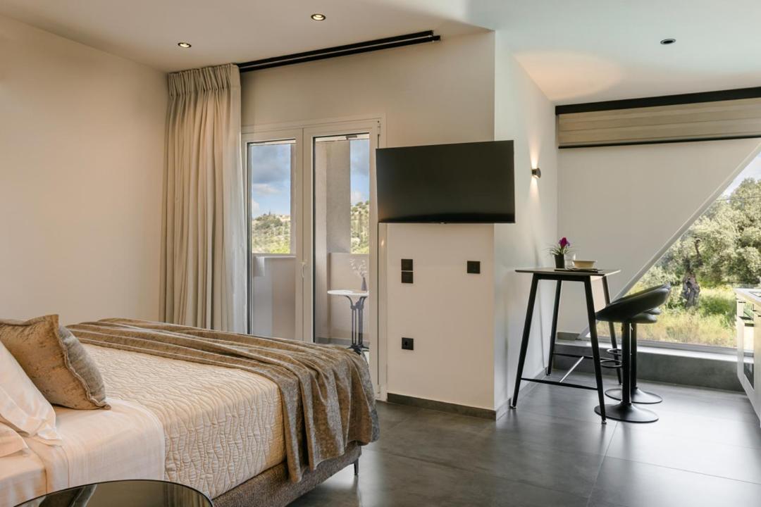 X Luxury Suites Аргостолион Екстериор снимка