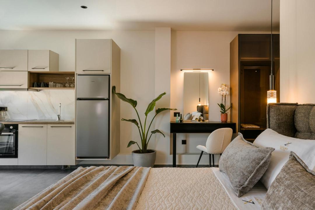X Luxury Suites Аргостолион Екстериор снимка