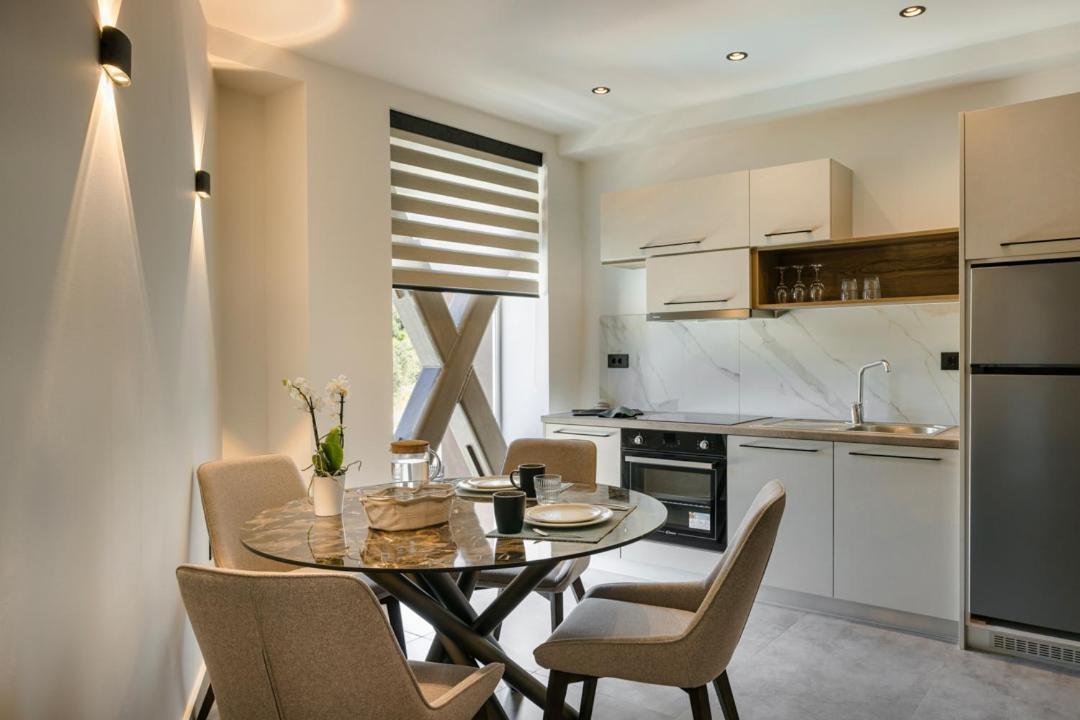 X Luxury Suites Аргостолион Екстериор снимка